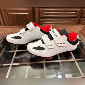 Women's Athletic Cycling Shoes - White and Black